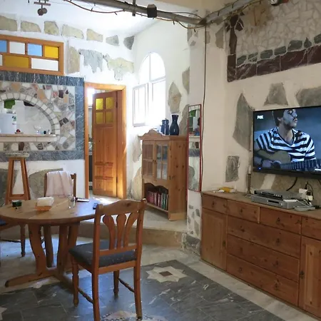 Natural Δωμάτια σε οικογενειακή κατοικία
