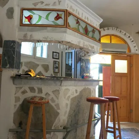 Δωμάτια σε οικογενειακή κατοικία Natural